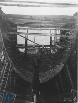 Construcción de la sección transversal de un barco en el Astillero de San Felipe